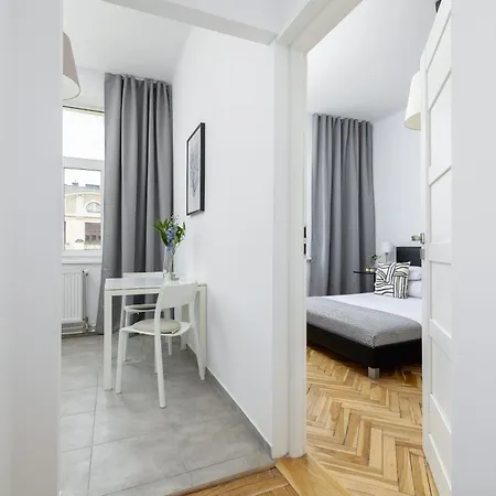 Lägenhet 1-bedroom - Dluga 65 Street *